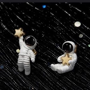 {NIP}💫 Rare Spacemen Stud Earrings